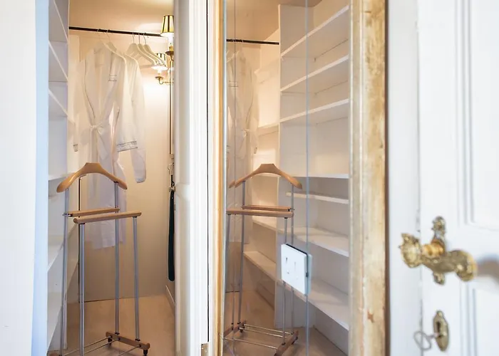 לינה וארוחת בוקר Residenza Napoleone Iii 4*