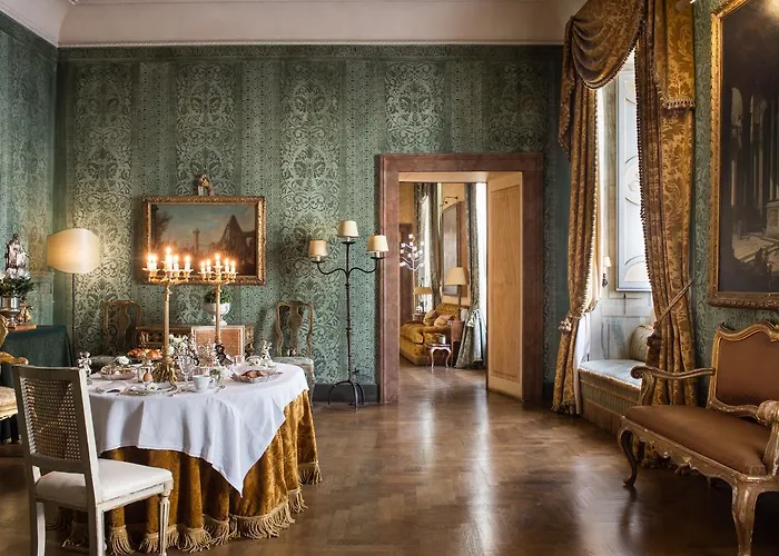 Residenza Napoleone Iii לינה וארוחת בוקר